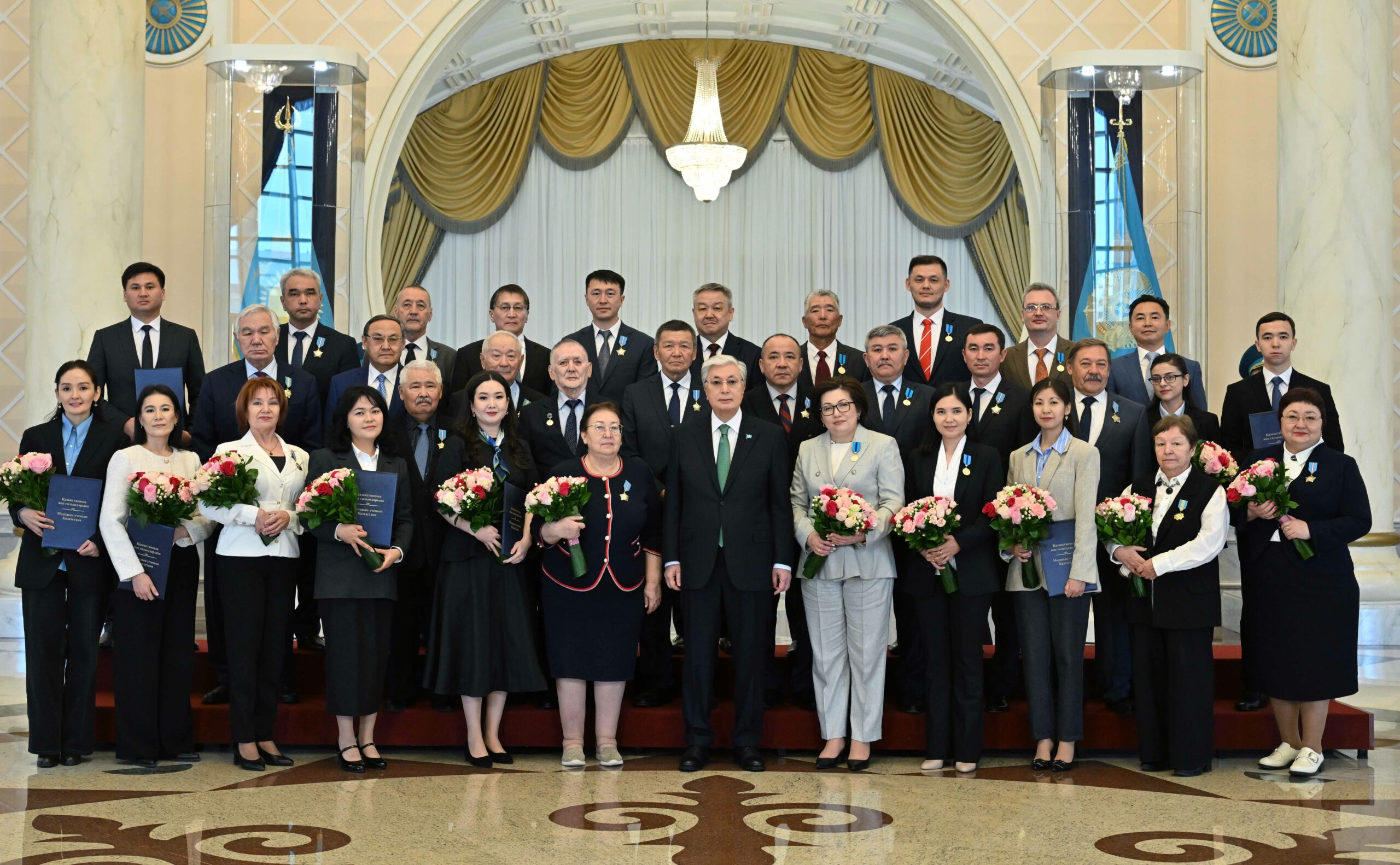 Учёные дочерних организаций удостоены государственных наград ко Дню науки