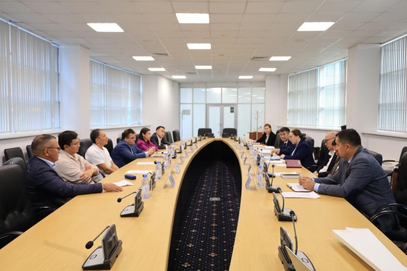 В Национальном холдинге «QazBioPharm» представили инновационный медицинский катетер казахстанской разработки