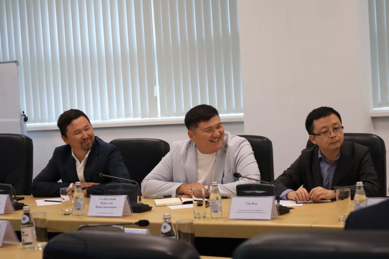 QazBioPharm провёл встречу с китайскими партнёрами по вопросам локализации производства в Казахстане