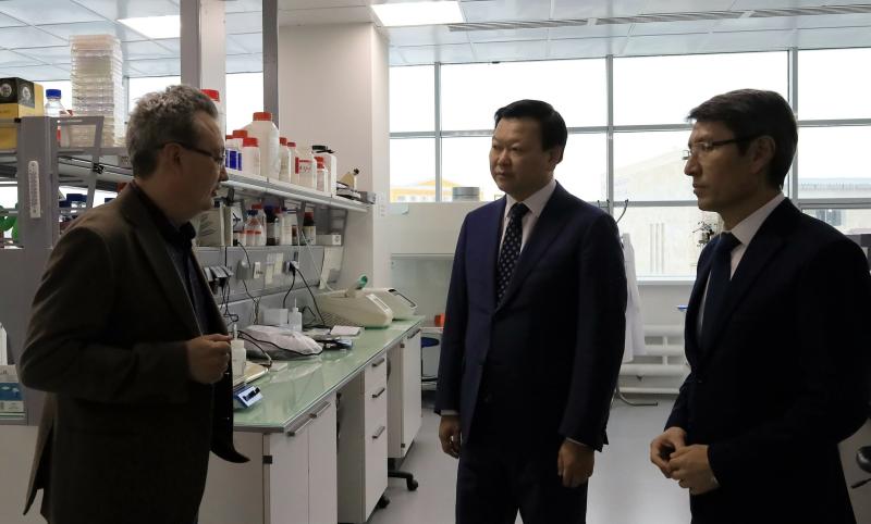 Советник Президента РК Алексей Цой посетил Национальный холдинг «QazBioPharm»