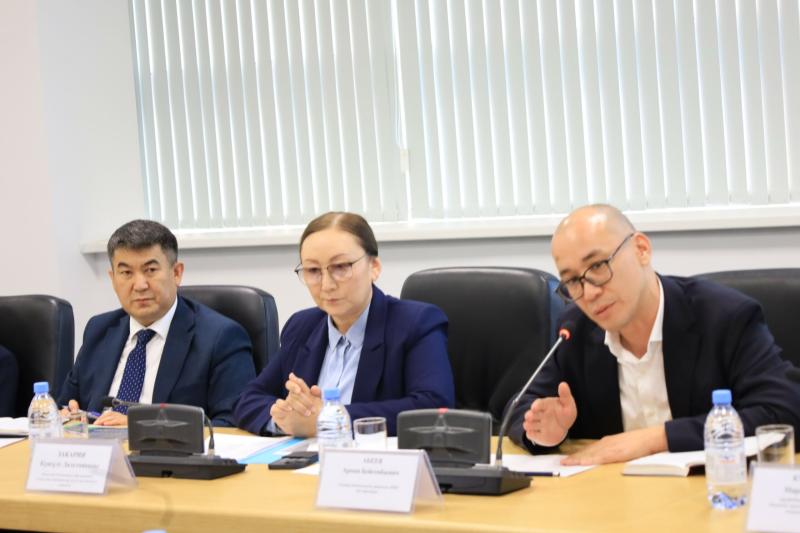 В Национальном холдинге «QazBioPharm» представили инновационный медицинский катетер казахстанской разработки