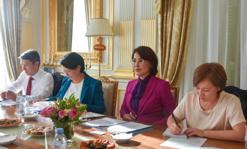 Делегация Казахстана во Франции: развитие сотрудничества в сфере здравоохранения и фармацевтики