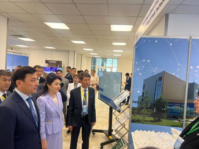 Международный форум «Уроки пандемии: опыт Казахстана» и презентация книги «QazVaC: ТАЙТАЛАС»