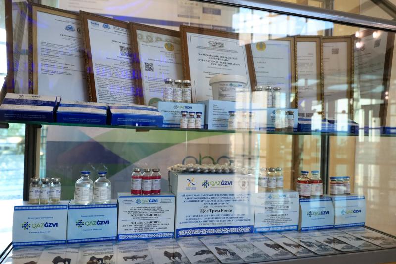 На площадке QazBioPharm Казахстан представил международной делегации биофармацевтические разработки